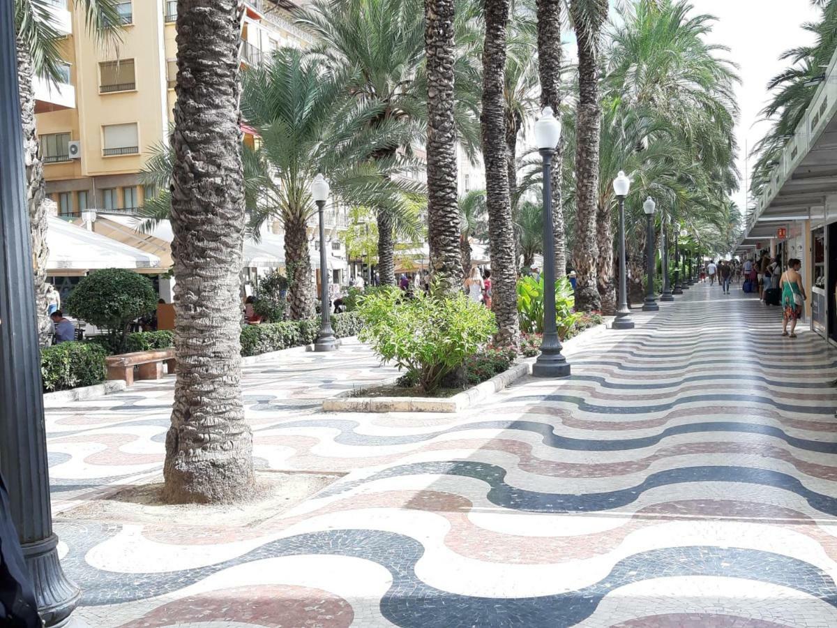 Apartamento Grande-Centro Barrio Playa Alicante Esterno foto